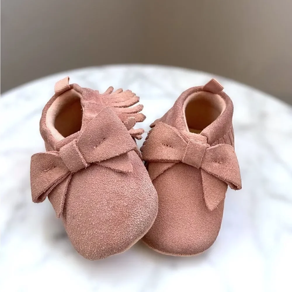 Baby Gap Pink Suede Crib Shoes 6-12 Months
